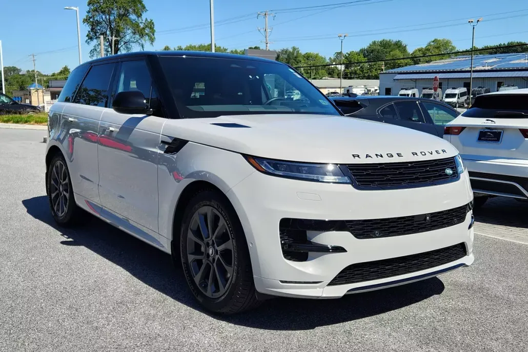 2024 Land Rover Range Rover Sport SE photo 1