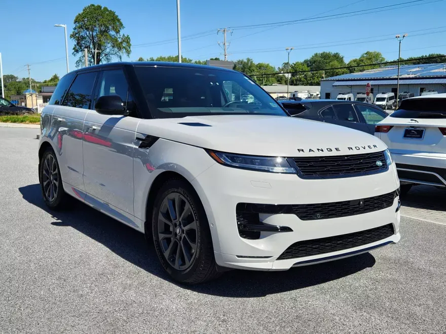 2024 Land Rover Range Rover Sport SE photo 1