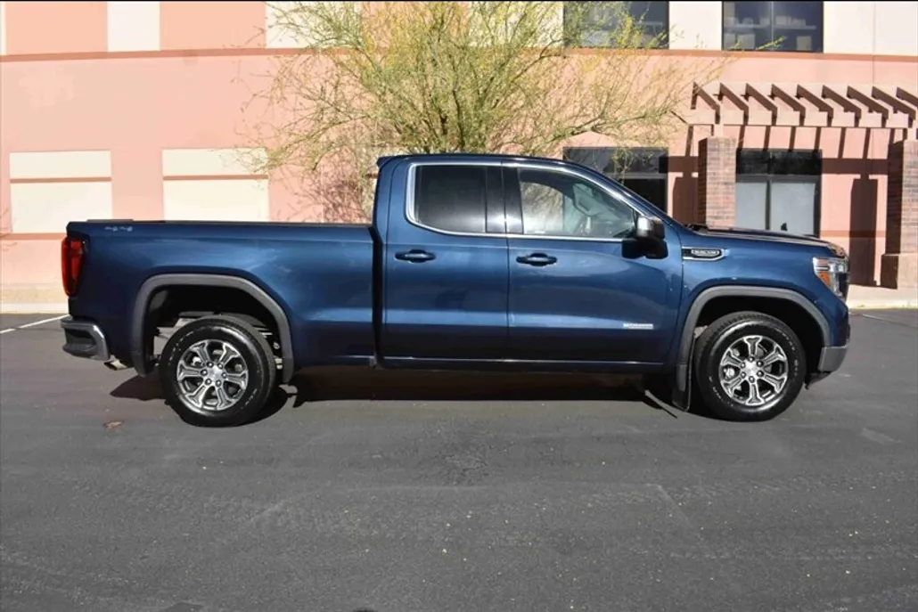 2020 Gmc Sierra 1500 SLE photo 1