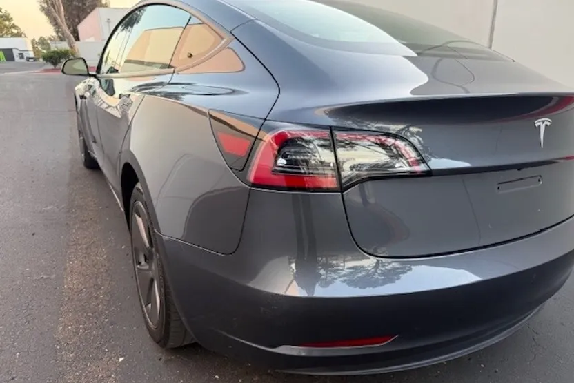 2023 Tesla Model 3 photo 1