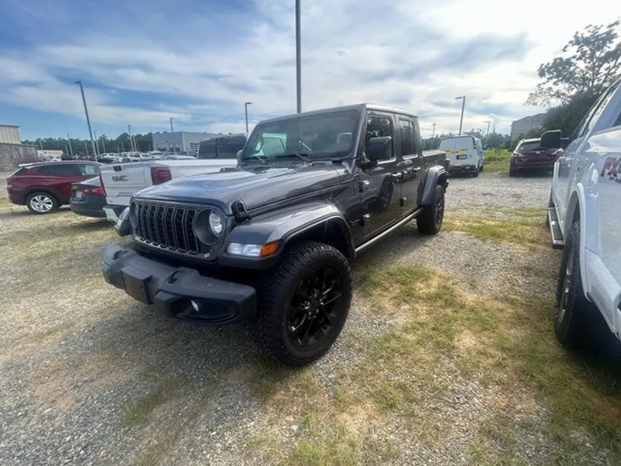 2025 Jeep Gladiator Sport photo 1