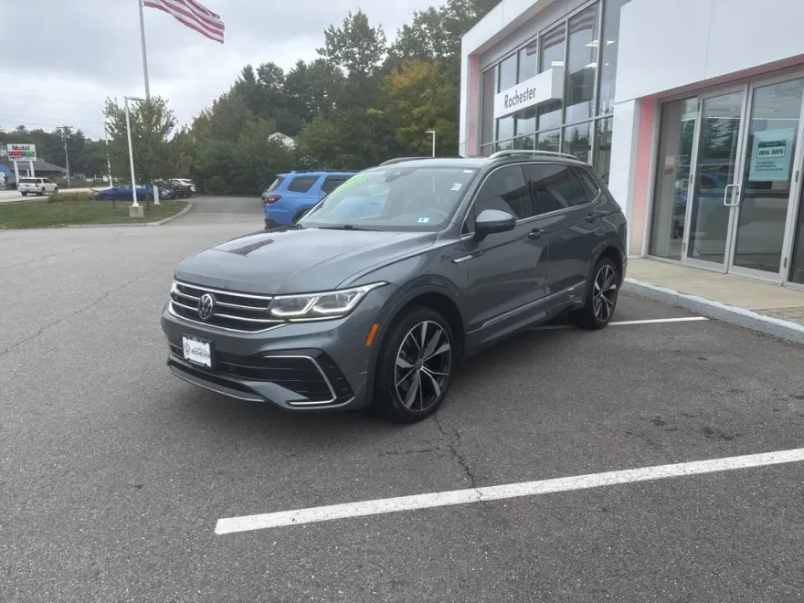 2022 Volkswagen Tiguan SEL Premium R-Line photo 1