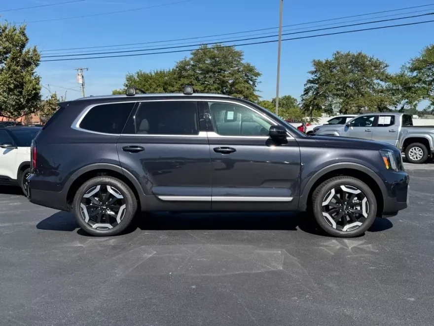 2025 Kia Telluride EX photo 1