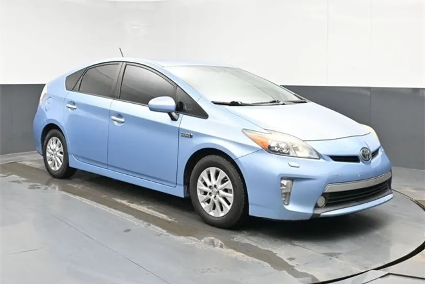 2012 Toyota Prius Plug-in Advanced photo 1