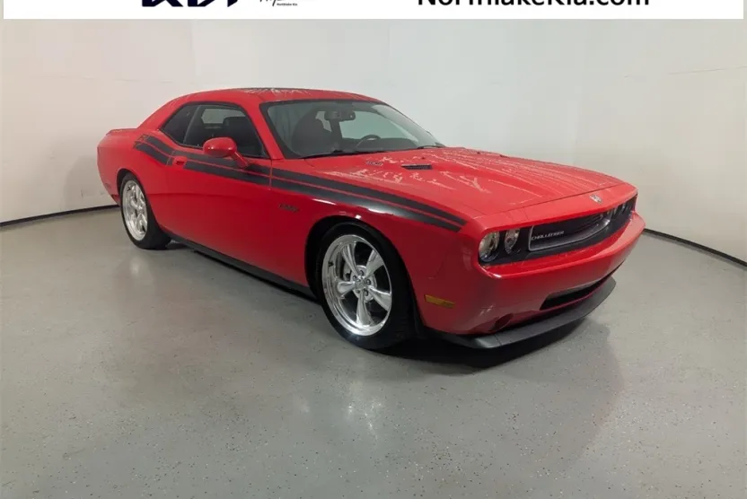 2010 Dodge Challenger R/T Classic photo 1