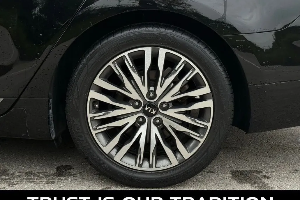 2020 Kia Cadenza Technology photo 1
