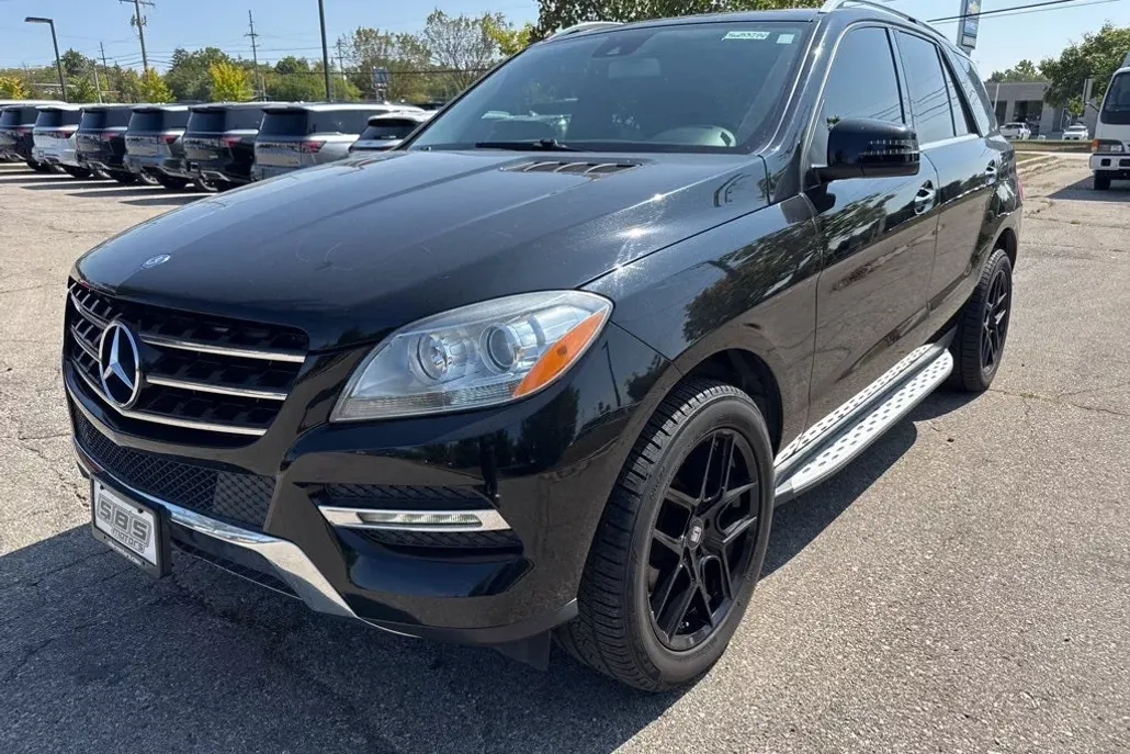 2015 Mercedes Benz ML 350 photo 1