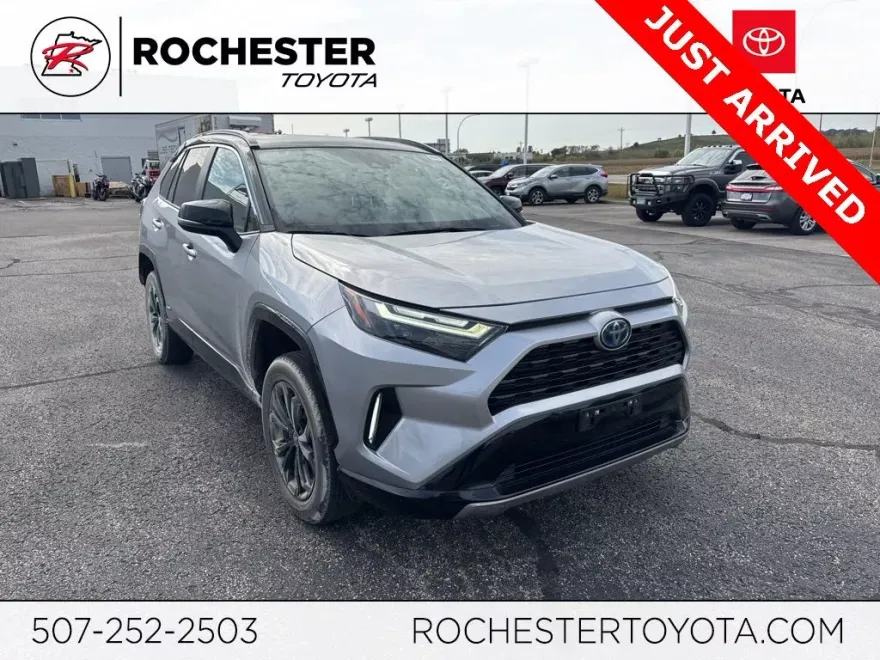 2022 Toyota RAV4 Hybrid XSE photo 1