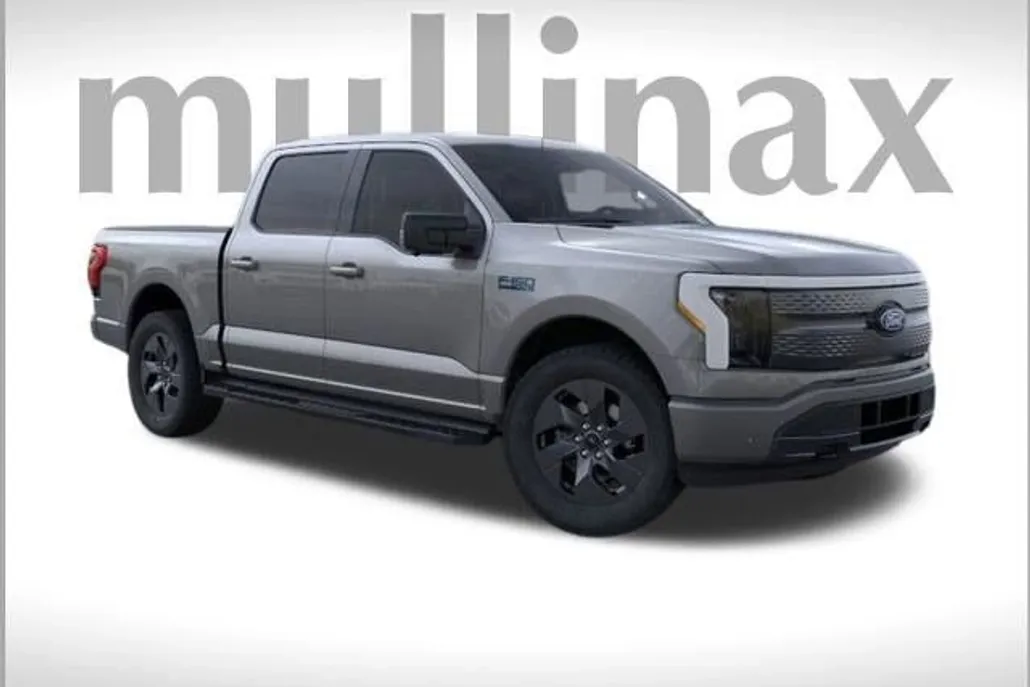 2025 Ford F-150 Lightning photo 1