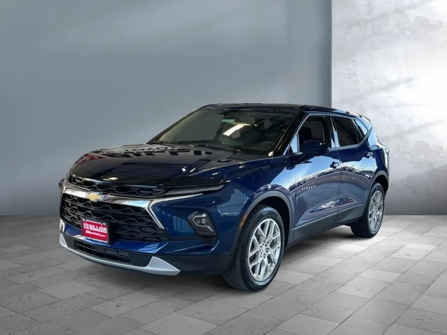 2023 Chevrolet Blazer 2LT photo 1