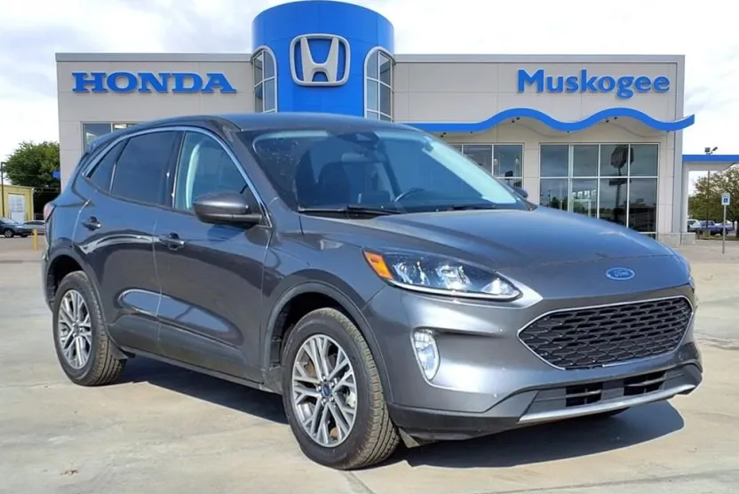 2022 Ford Escape SEL photo 1