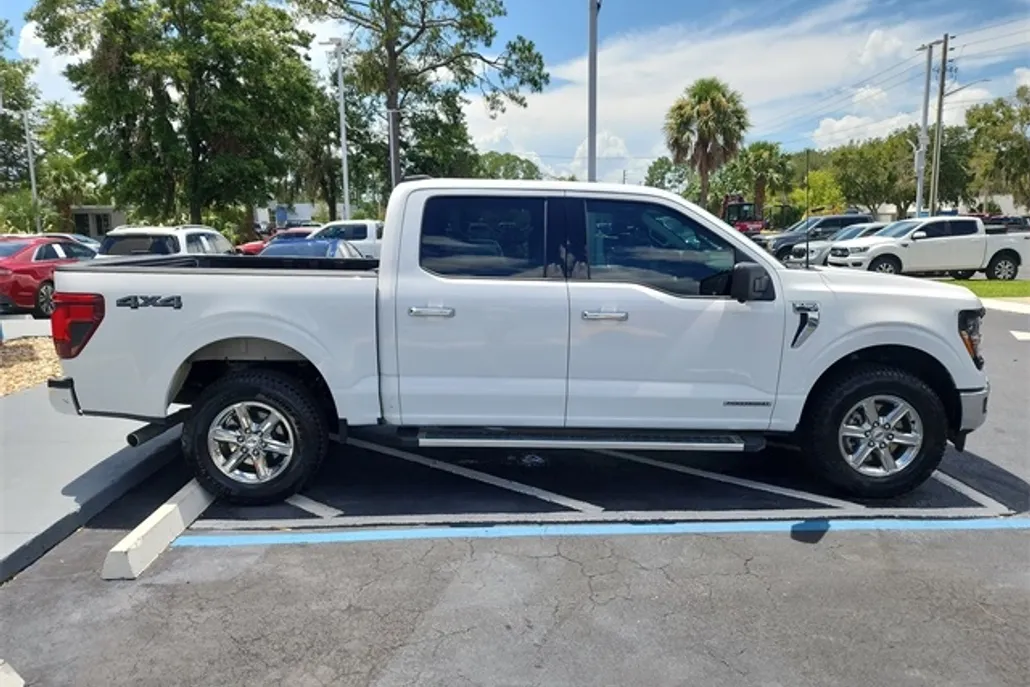 2024 Ford F-150 XLT photo 1