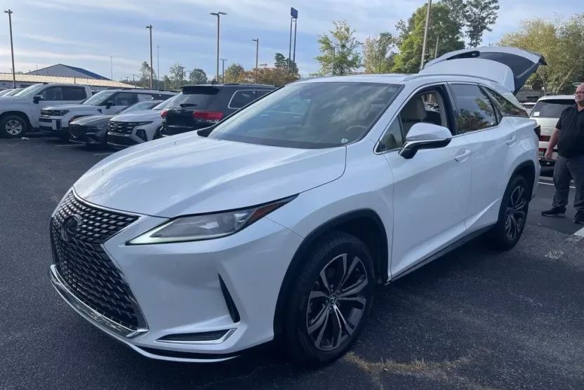 2020 Lexus RX 350L Premium photo 1