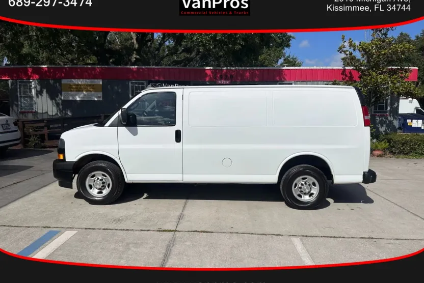 2021 Chevrolet Express 2500 Cargo Van photo 1