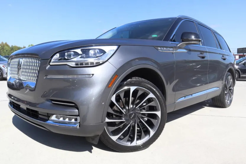 2023 Lincoln Aviator Reserve photo 1