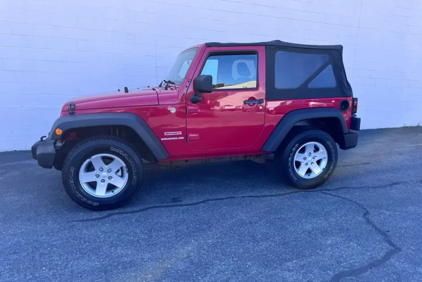 2011 Jeep Wrangler Sport photo 1