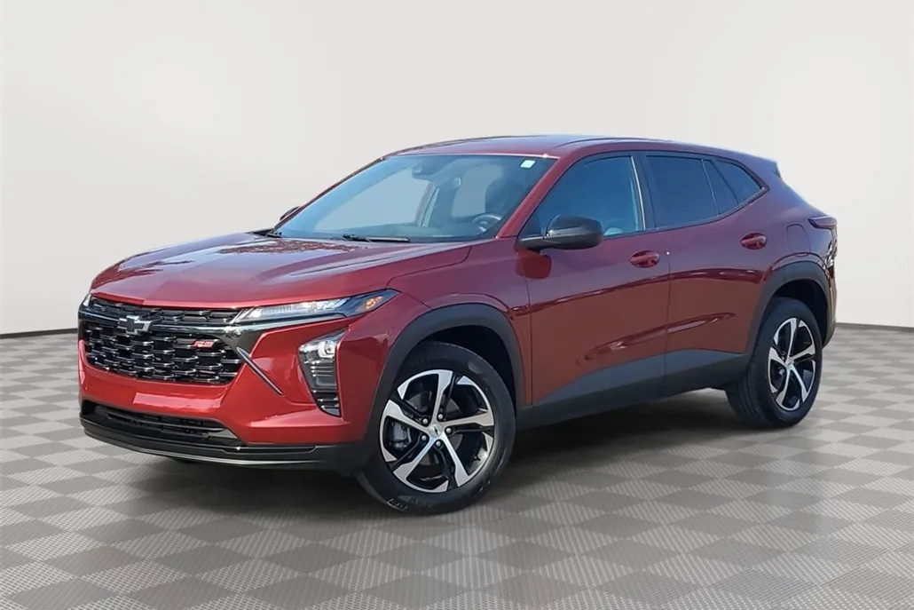 2024 Chevrolet Trax photo 1