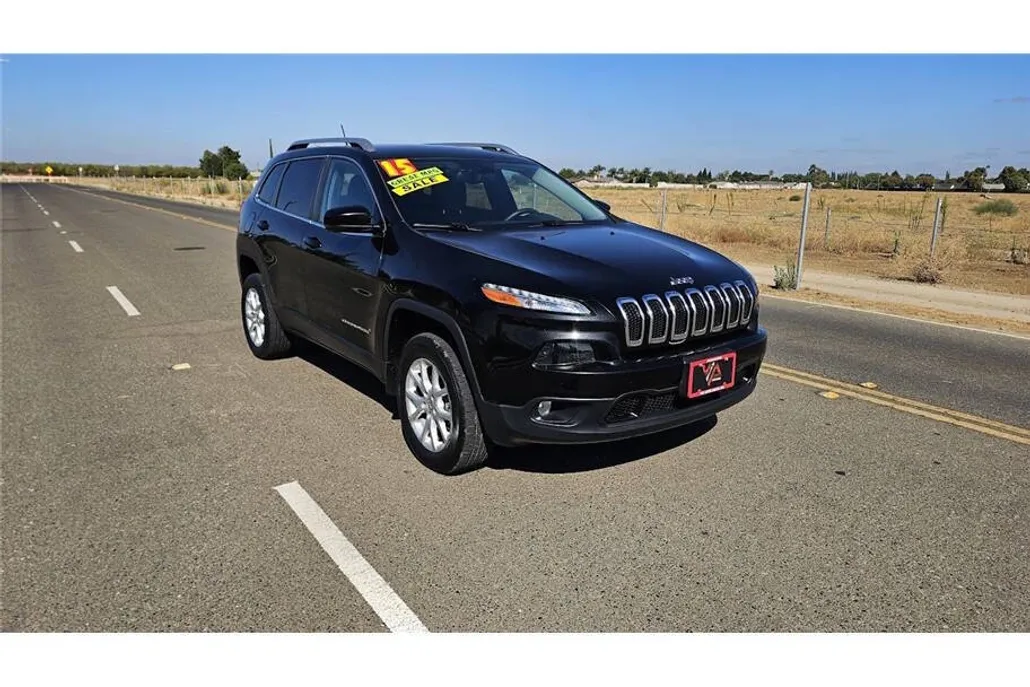 2015 Jeep Cherokee Latitude photo 1