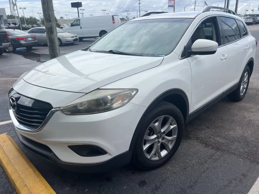 2014 Mazda CX-9 Touring photo 1