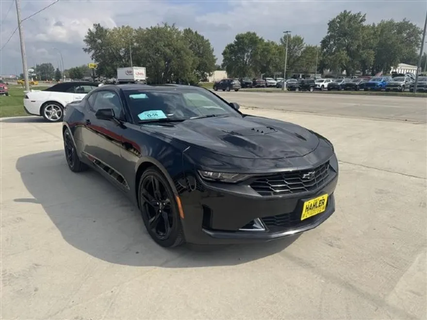 2022 Chevrolet Camaro LT1 photo 1