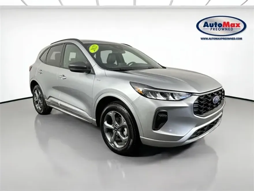 2023 Ford Escape ST-Line photo 1