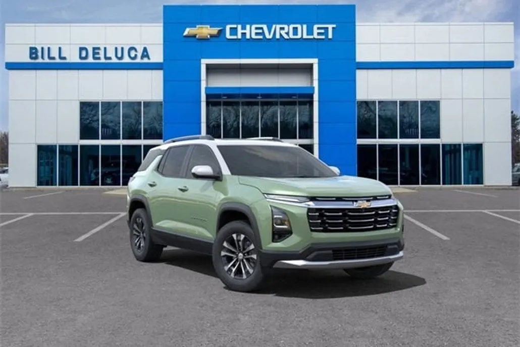 2025 Chevrolet Equinox LT photo 1