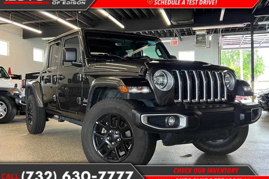 2023 Jeep Gladiator Overland photo 1