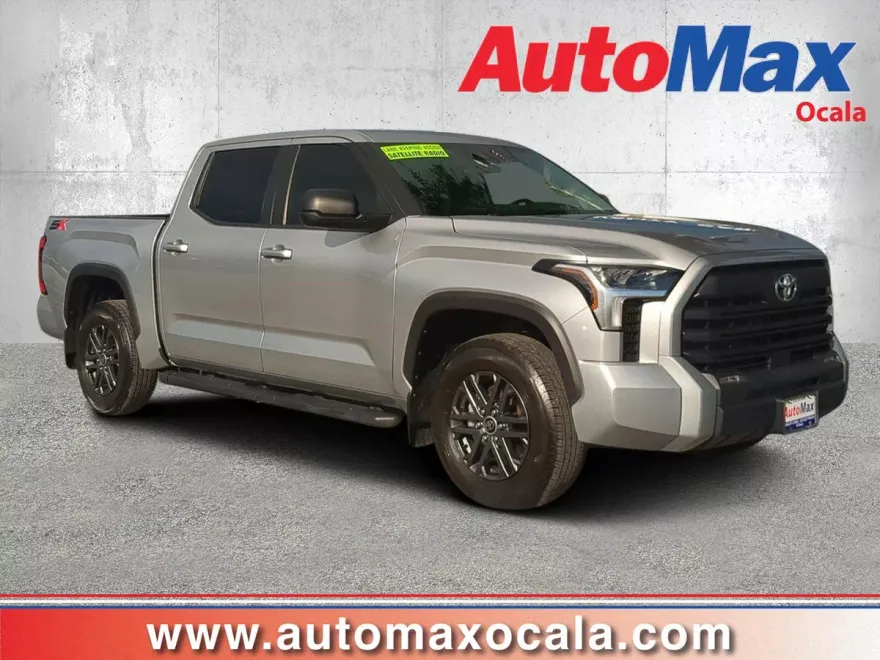 2024 Toyota Tundra SR5 photo 1