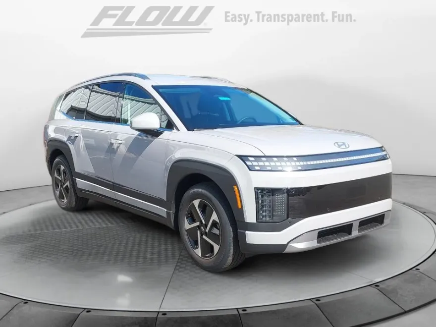 2026 Hyundai Ioniq SE photo 1