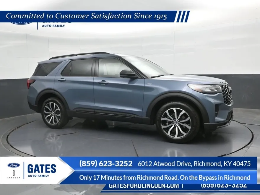 2025 Ford Explorer ST-Line photo 1