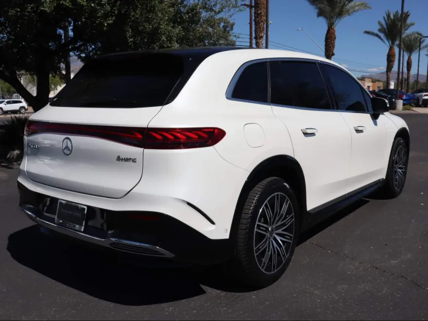 2023 Mercedes Benz EQS SUV 580 4MATIC photo 1