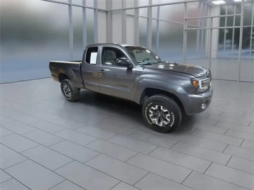 2011 Toyota Tacoma Base V6 photo 1