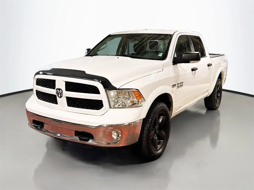 2017 Ram 1500 SLT photo 1