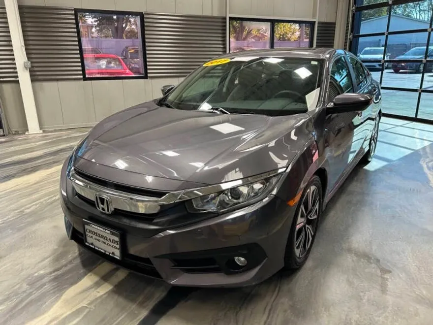 2017 Honda Civic EX-T photo 1