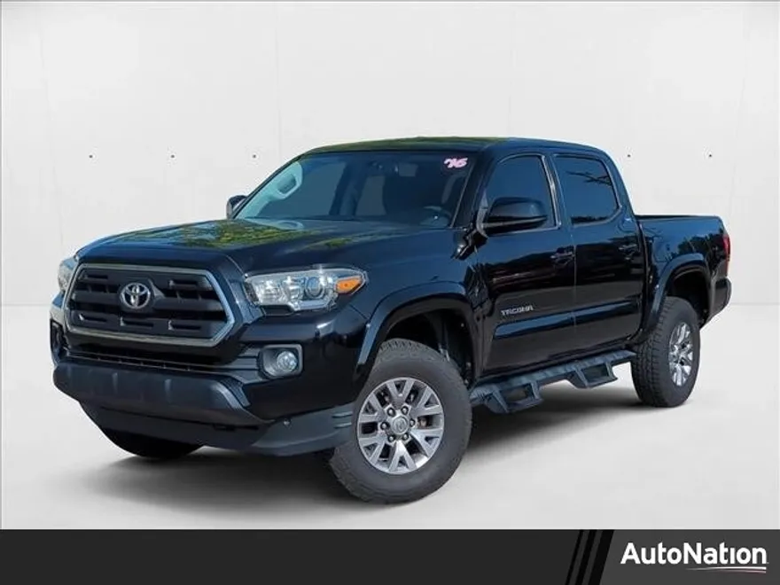2016 Toyota Tacoma SR5 photo 1