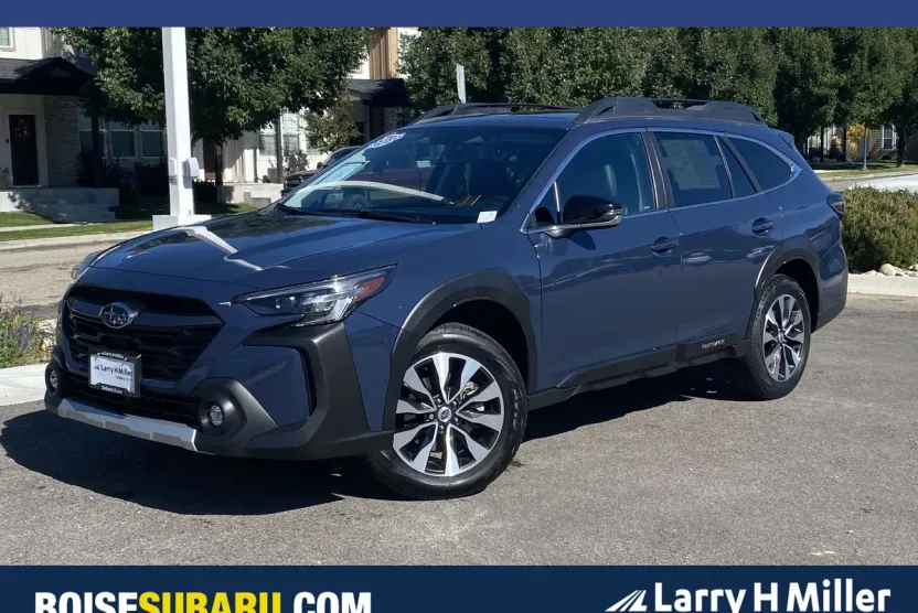 2023 Subaru Outback Limited photo 1