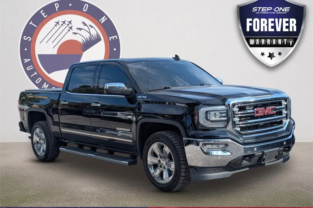 2017 Gmc Sierra 1500 SLT photo 1