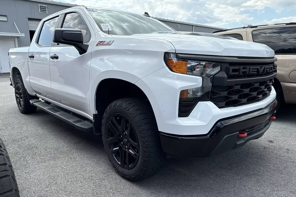 2023 Chevrolet Silverado 1500 Custom Trail Boss photo 1