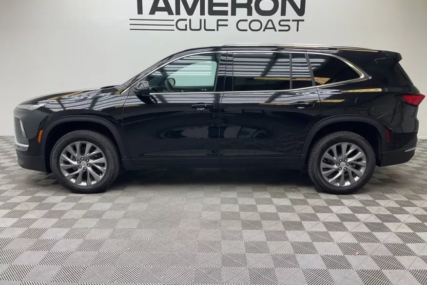 2025 Buick Enclave Preferred photo 1