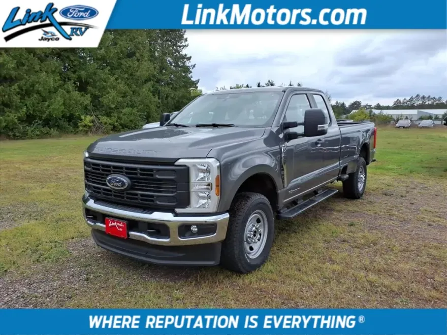 2025 Ford F-350 XL photo 1