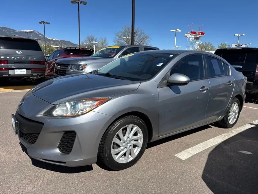 2012 Mazda Mazda3 Touring photo 1