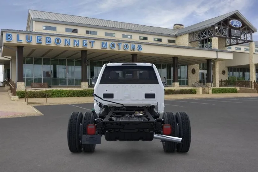 2025 Ford F-450 XL photo 1