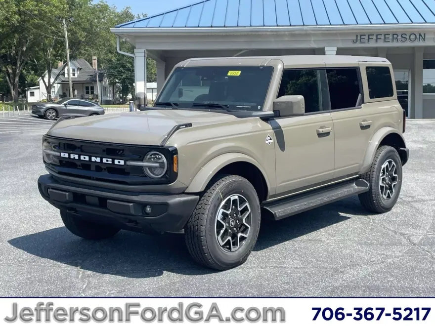 2025 Ford Bronco Outer Banks photo 1