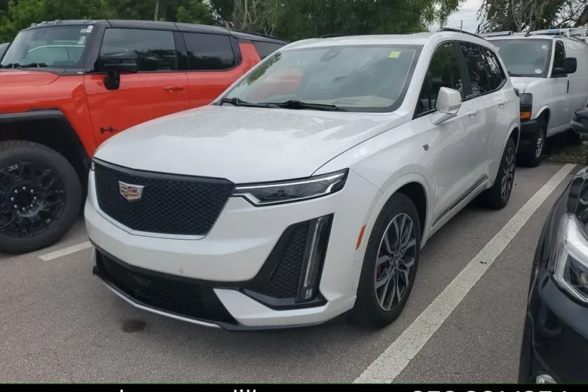 2022 Cadillac XT6 Sport photo 1