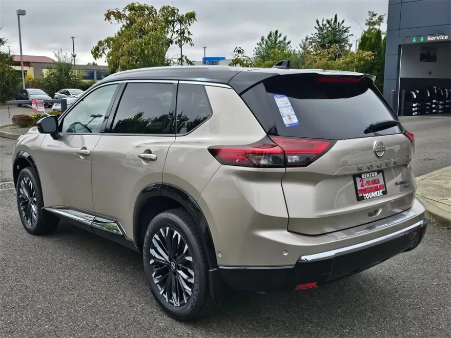 2026 Nissan Rogue Platinum photo 1