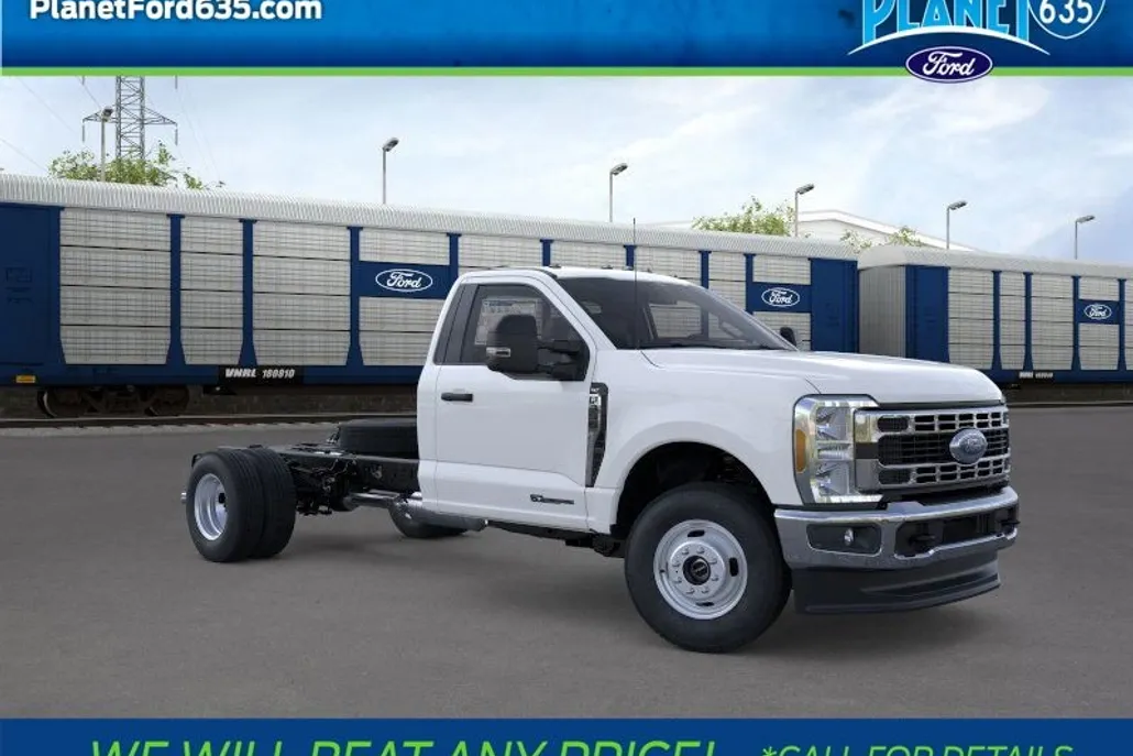 2026 Ford F-350 XLT photo 1
