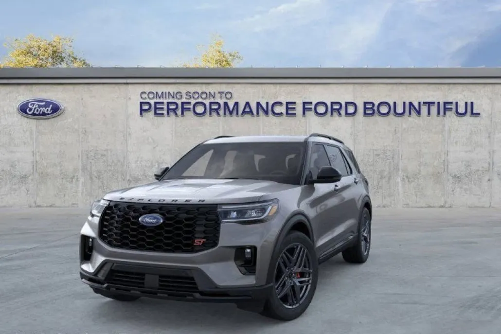 2025 Ford Explorer ST photo 1