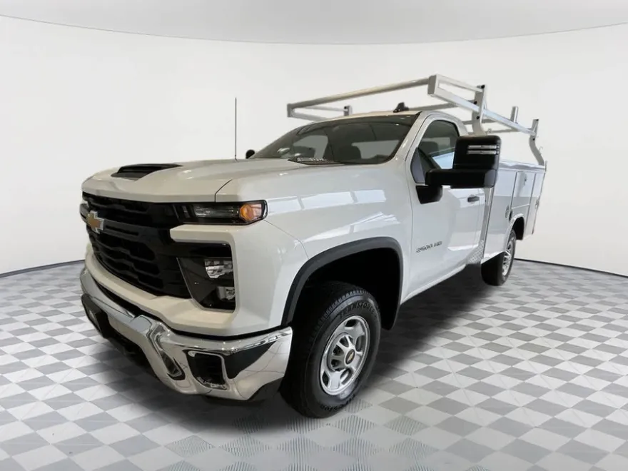 2024 Chevrolet Silverado 2500HD photo 1