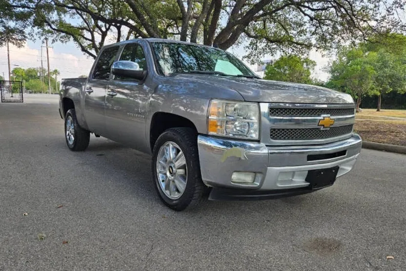2013 Chevrolet Silverado 1500 LT photo 1