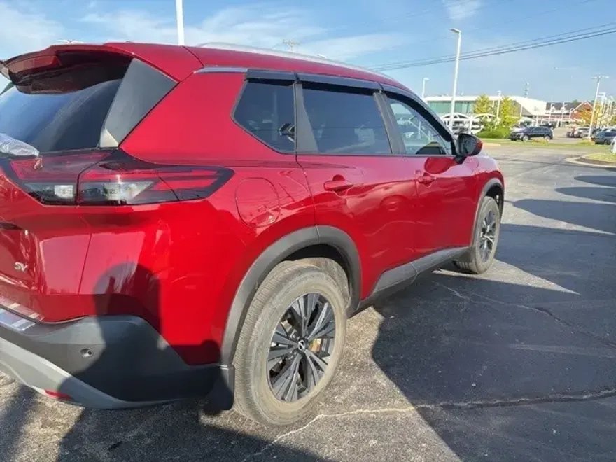 2023 Nissan Rogue SV photo 1